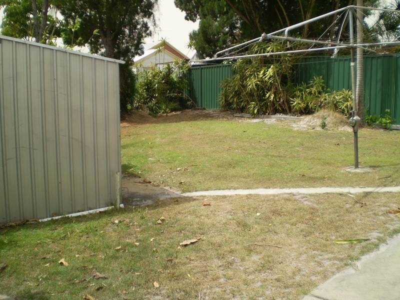 21 Cummings, Bongaree QLD 4507