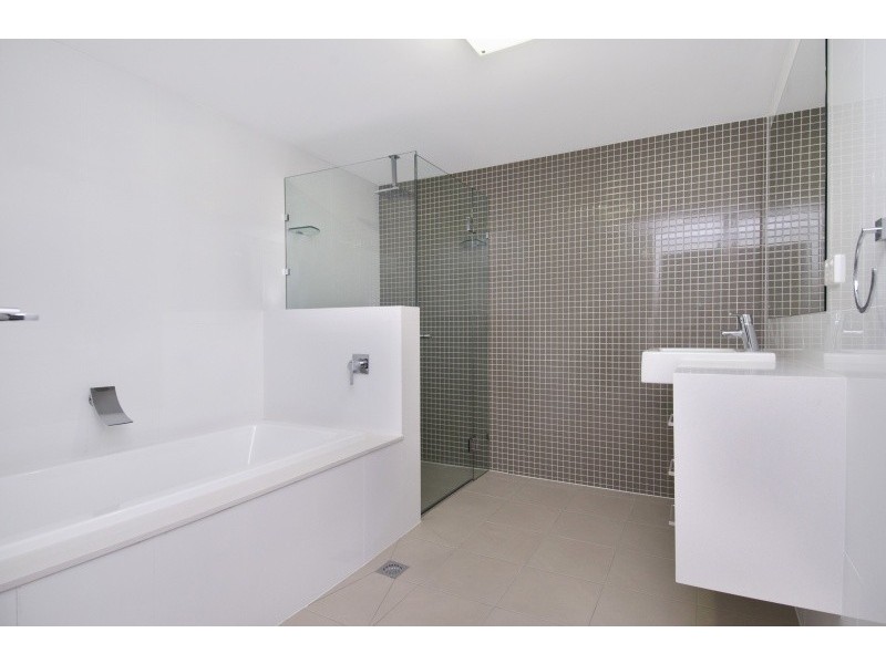 7/123 Spinnaker Drive, Sandstone Point QLD 4511