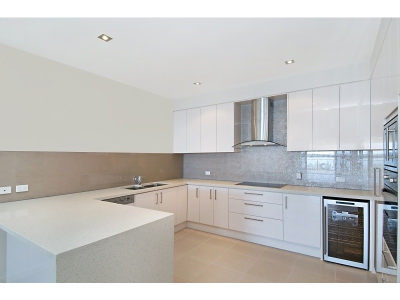 20/123 Spinnaker Drive, Sandstone Point QLD 4511