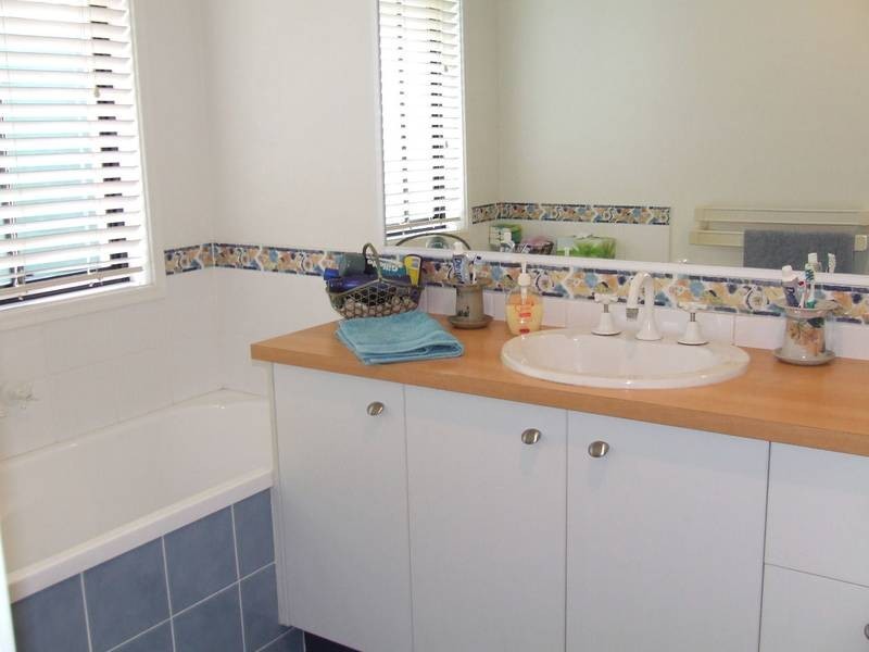 5 Albatross Court, Banksia Beach QLD 4507