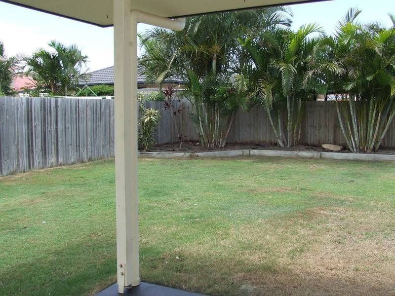 13 Bilinga Court, Sandstone Point QLD 4511