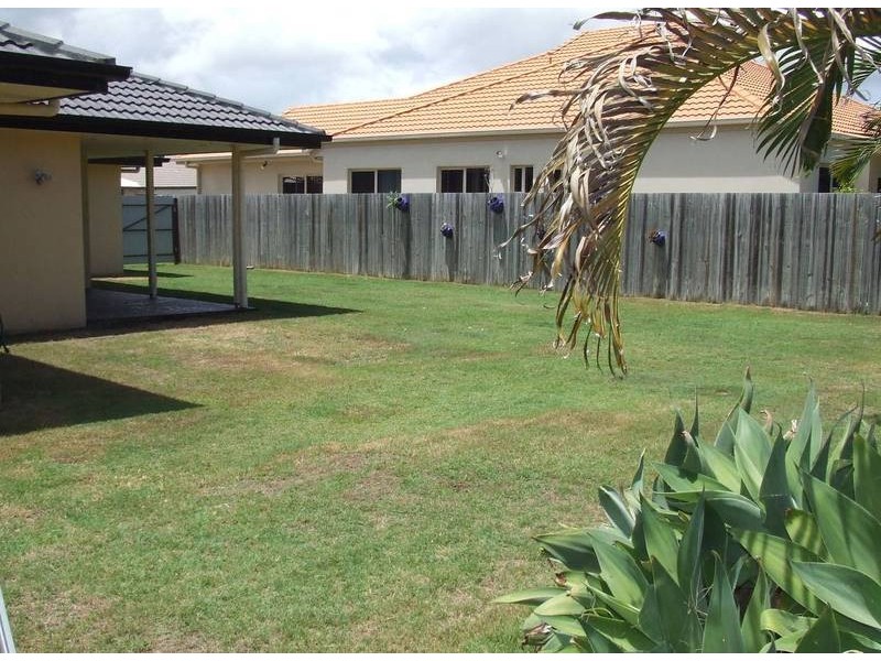 13 Bilinga Court, Sandstone Point QLD 4511
