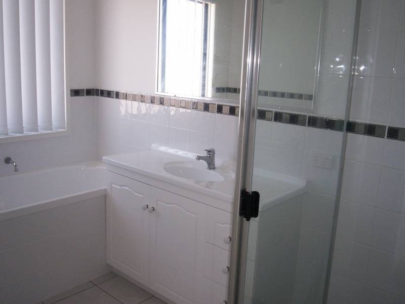 126 Carpenter Way, Sandstone Point QLD 4511