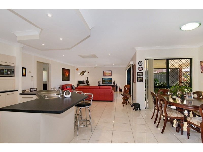 Sandstone Point QLD 4511