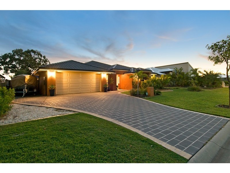 104 Marina Boulevard, Banksia Beach QLD 4507