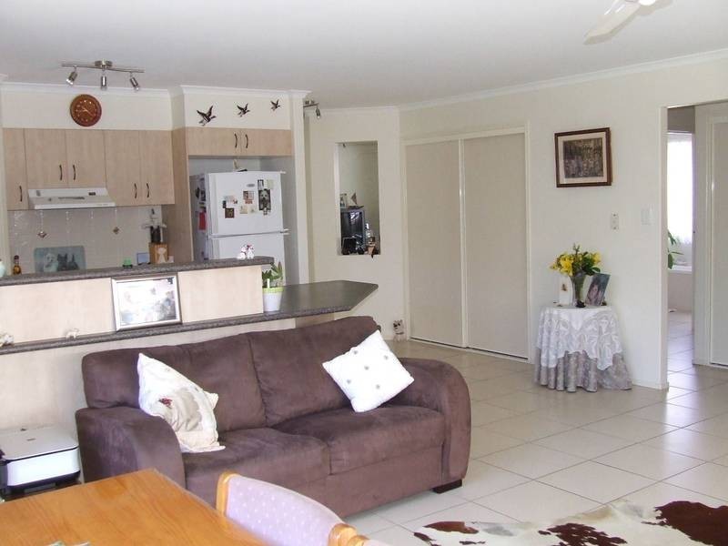 43 Corrimal Place, Sandstone Point QLD 4511