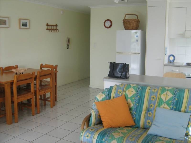 4/64 Rickman, Bribie Island QLD 4507