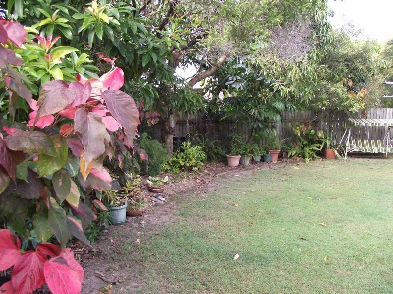 6 Elizabeth Batts Court, Banksia Beach QLD 4507