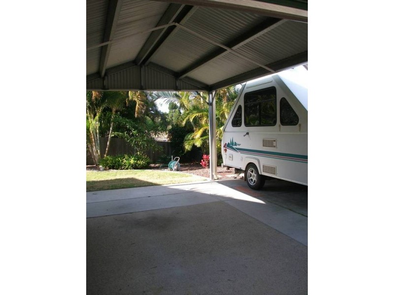 1/23 Spowers, Bongaree QLD 4507