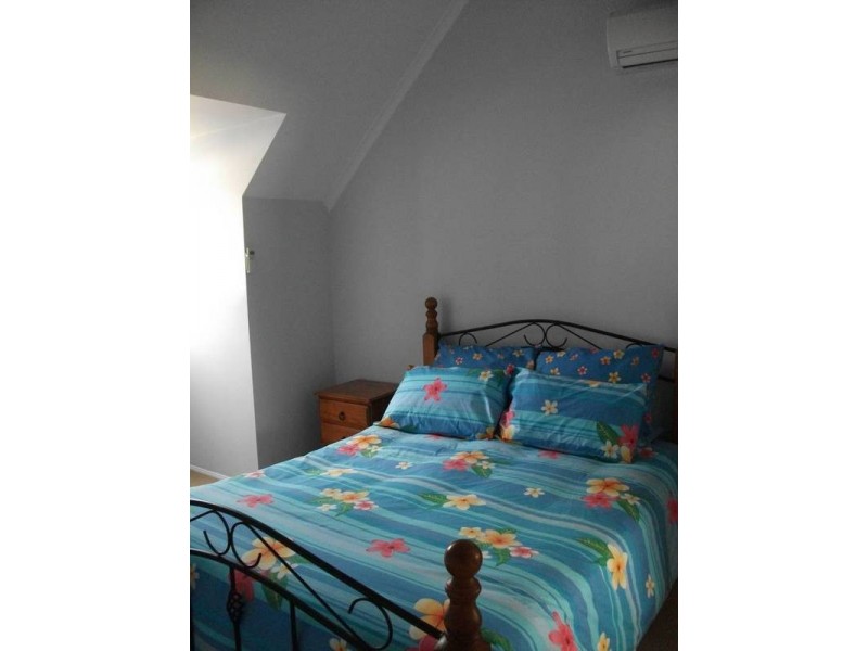 1/23 Spowers, Bongaree QLD 4507