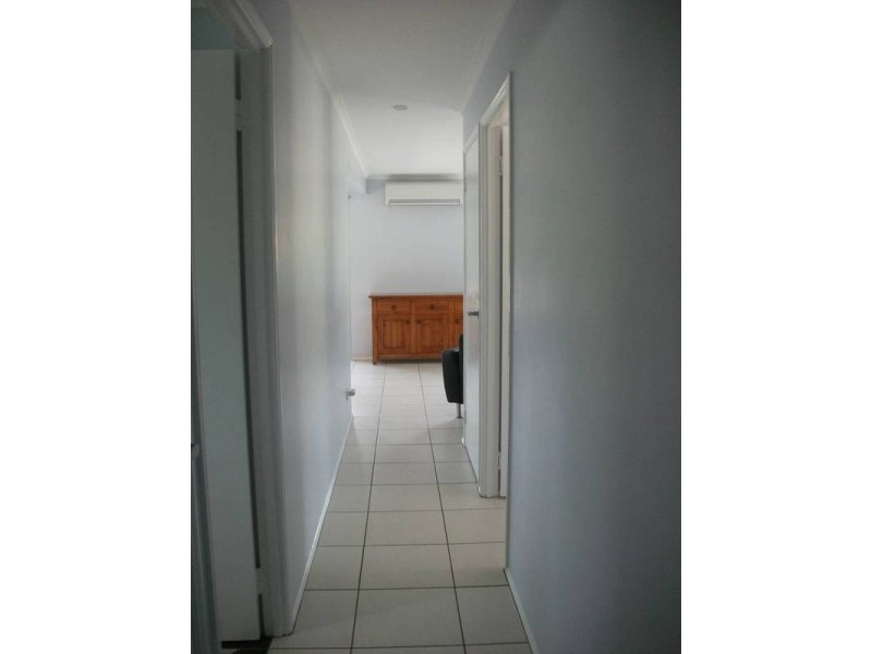 1/23 Spowers, Bongaree QLD 4507