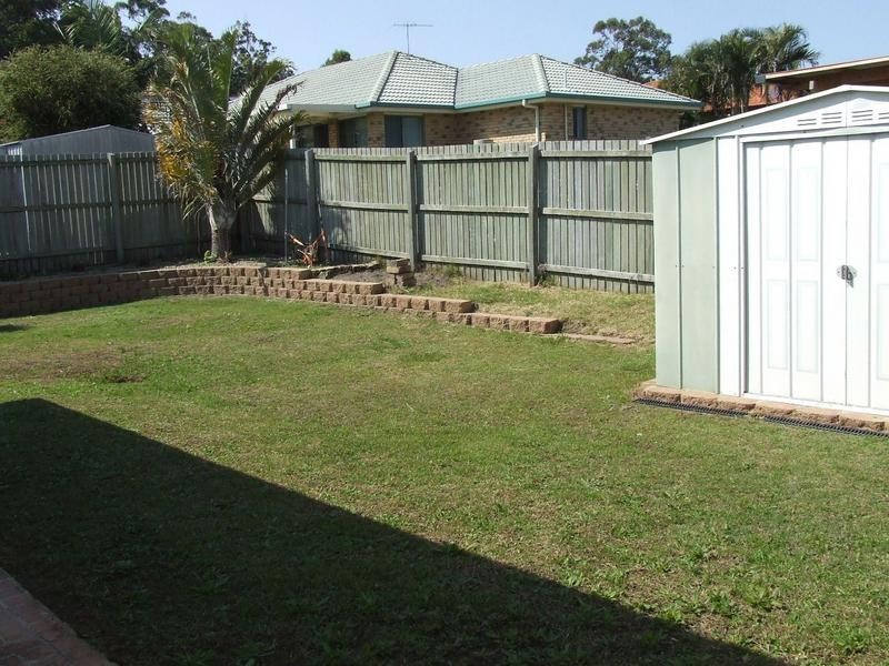 Sandstone Point QLD 4511