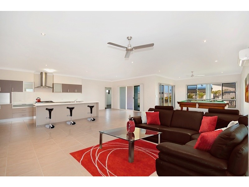 64 Pentas Drive, Bongaree QLD 4507