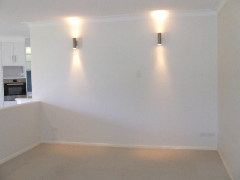 2/15 Toorbul Street, Bongaree QLD 4507