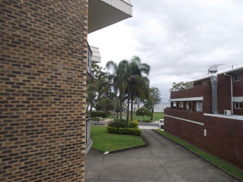 4/15 Toorbul Street, Bongaree QLD 4507