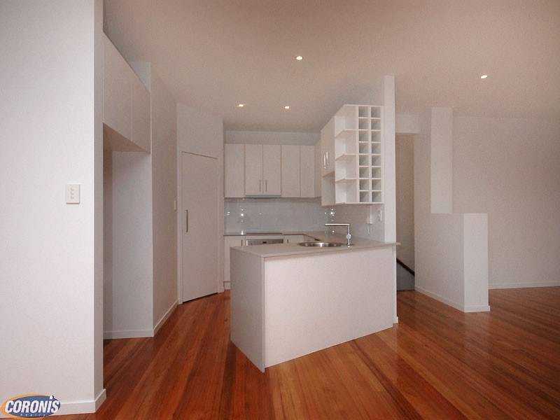 1/11 wattle, Bongaree QLD 4507