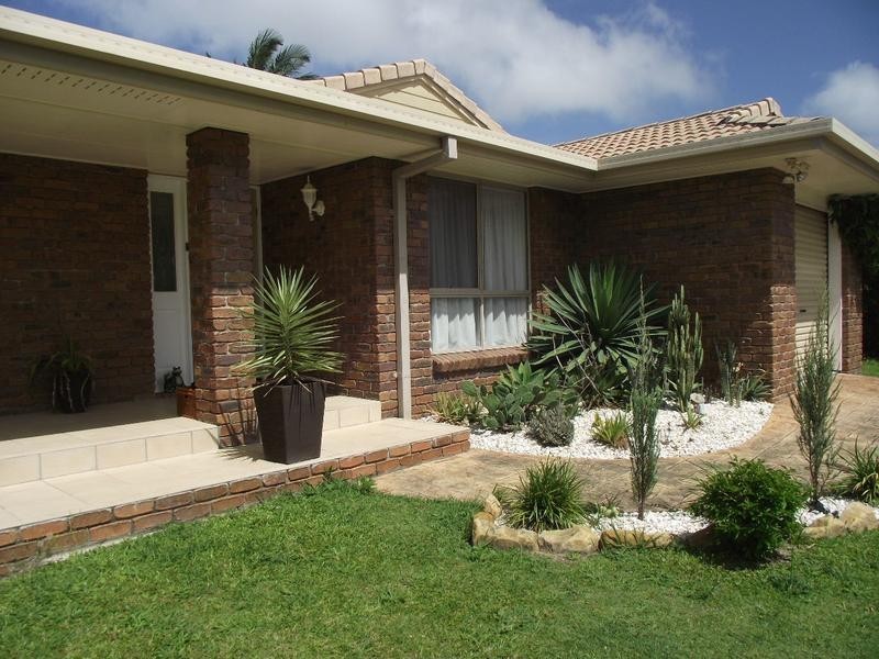 Sandstone Point QLD 4511