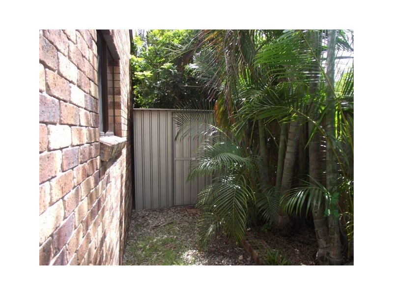 127 Goodwin Drive, Bongaree QLD 4507