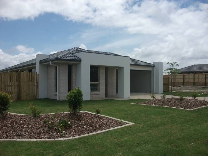 19 Watergum, Sandstone Point QLD 4511