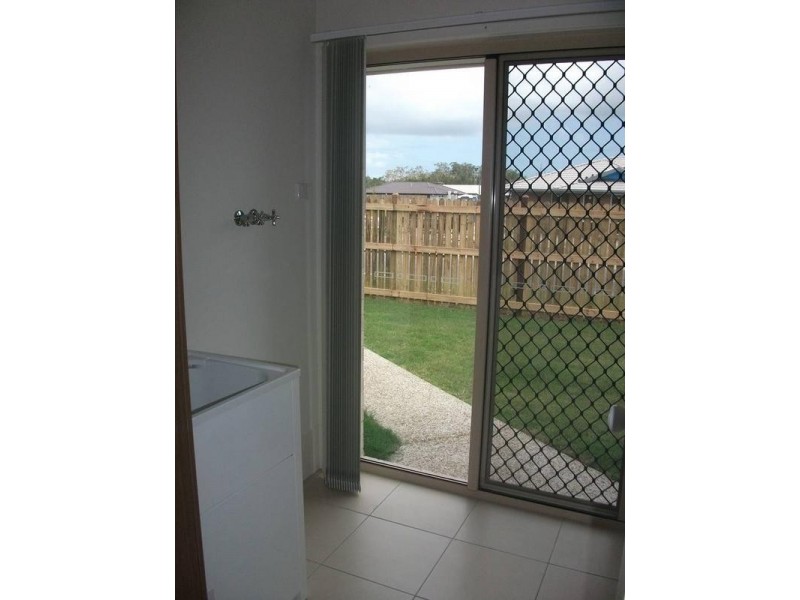 19 Watergum, Sandstone Point QLD 4511