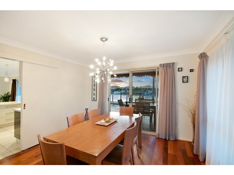 6 Trimaran Court, Banksia Beach QLD 4507