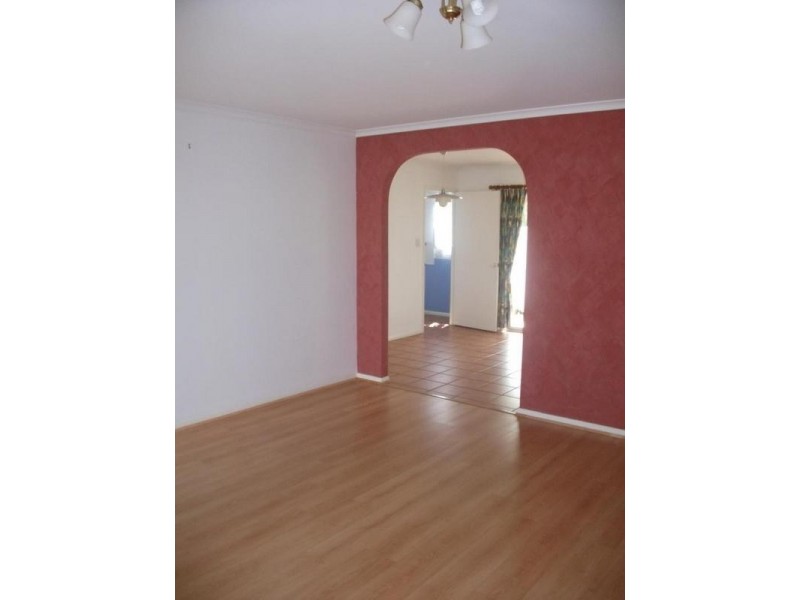 1/17 Rosella, Bongaree QLD 4507