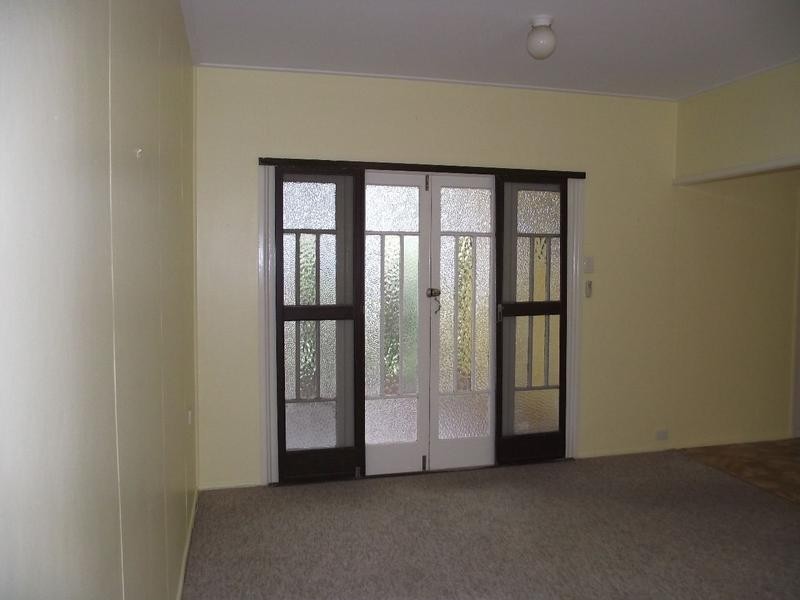 36 Cumming Street, Bongaree QLD 4507