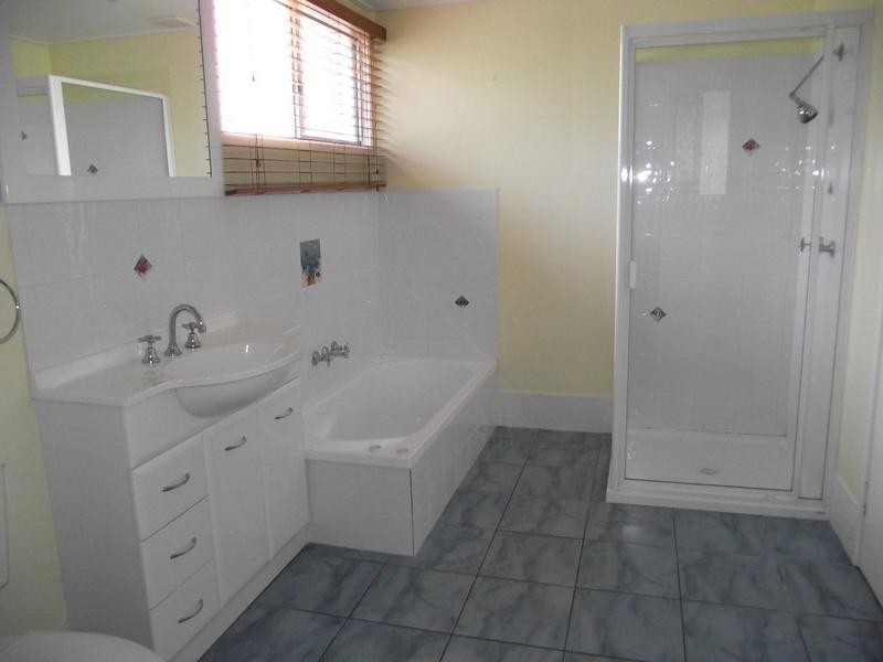 36 Cumming Street, Bongaree QLD 4507