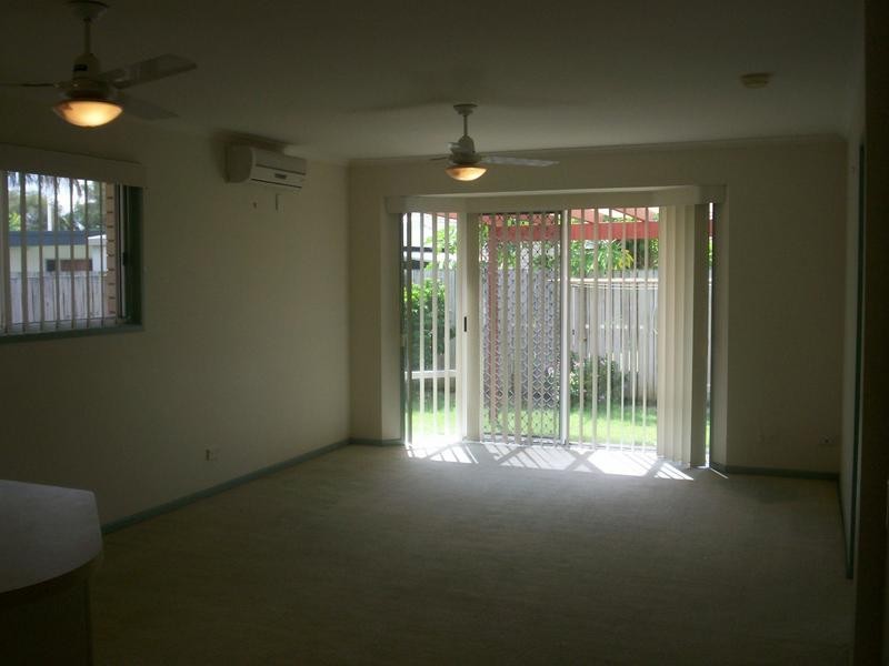 5/8 Warana, Bellara QLD 4507