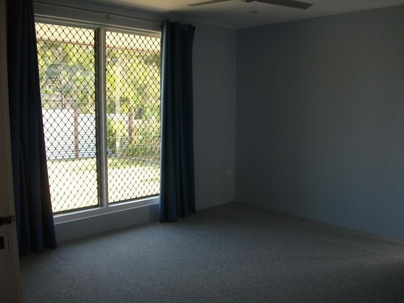 7 Crane, Bongaree QLD 4507