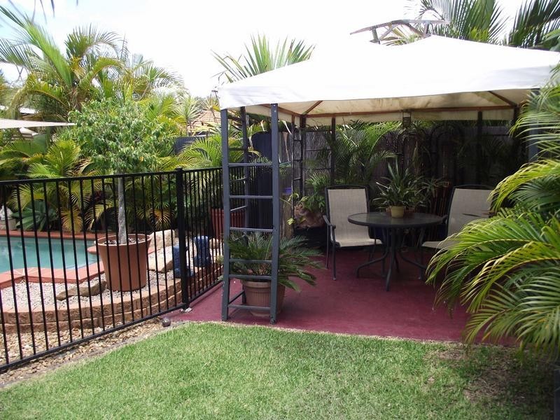 Sandstone Point QLD 4511