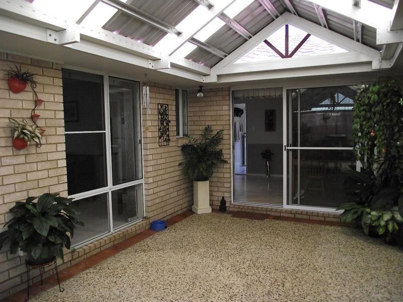 Sandstone Point QLD 4511