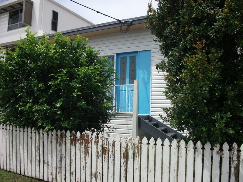 59 Toorbul St, Bongaree QLD 4507