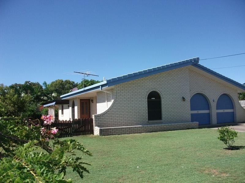 4 Taylor, Bongaree QLD 4507