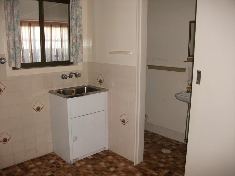 4 Taylor, Bongaree QLD 4507