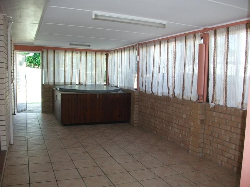 4 Taylor, Bongaree QLD 4507