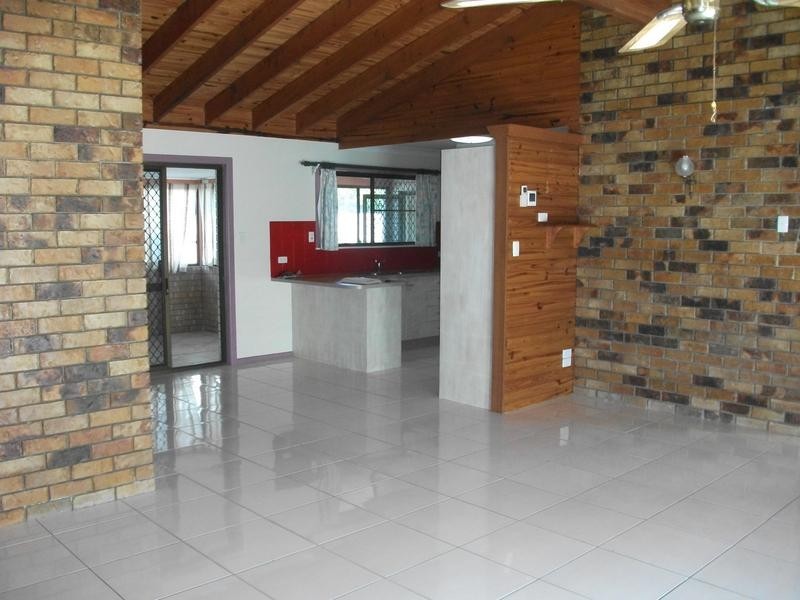 4 Taylor, Bongaree QLD 4507
