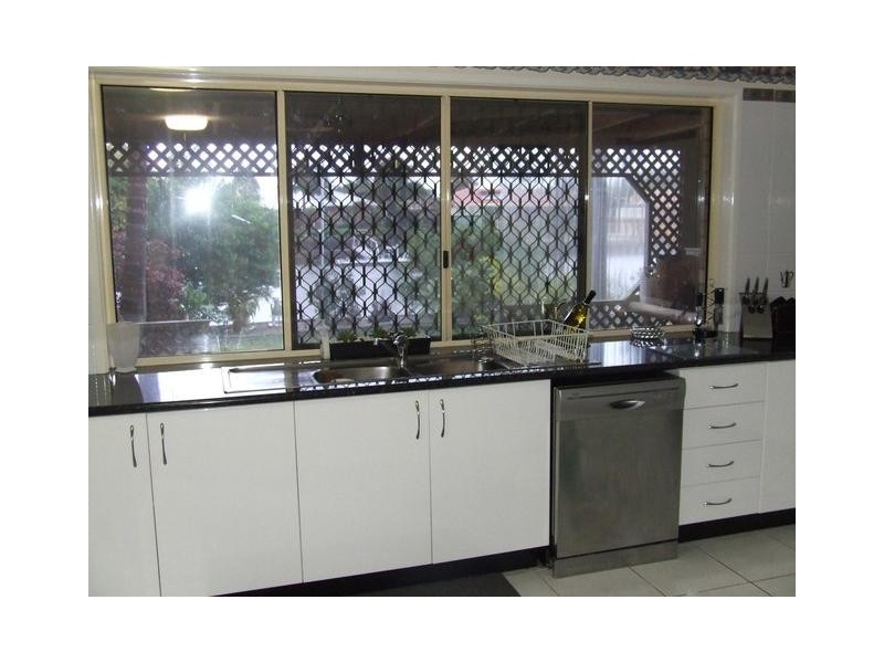 14 Hoya Crescent, Bribie Island QLD 4507