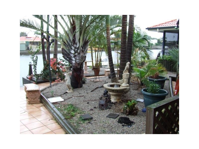 14 Hoya Crescent, Bribie Island QLD 4507