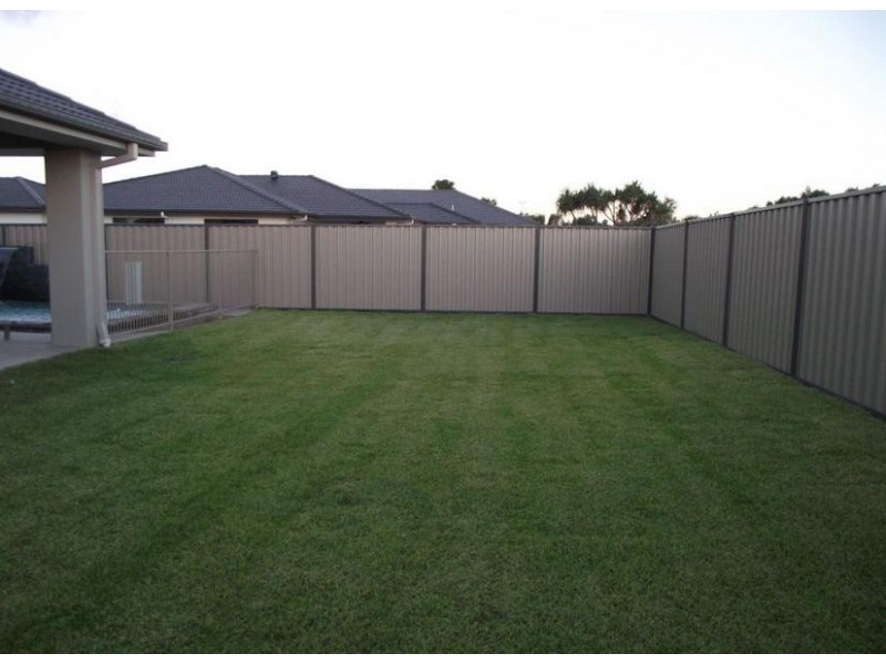 12 The Landing, Banksia Beach QLD 4507