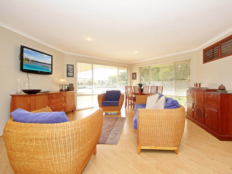 10 Trimaran Court, Banksia Beach QLD 4507