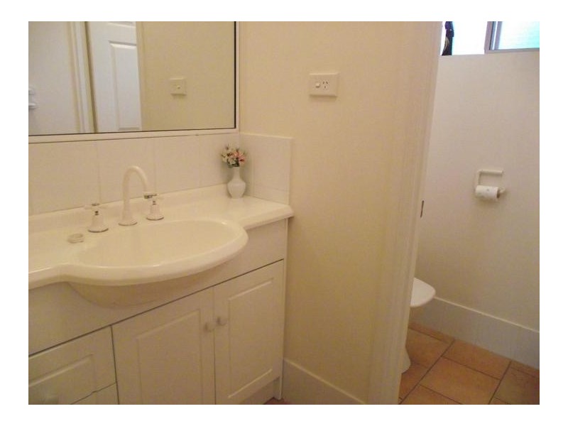 6/7 South Esplanade, Bongaree QLD 4507