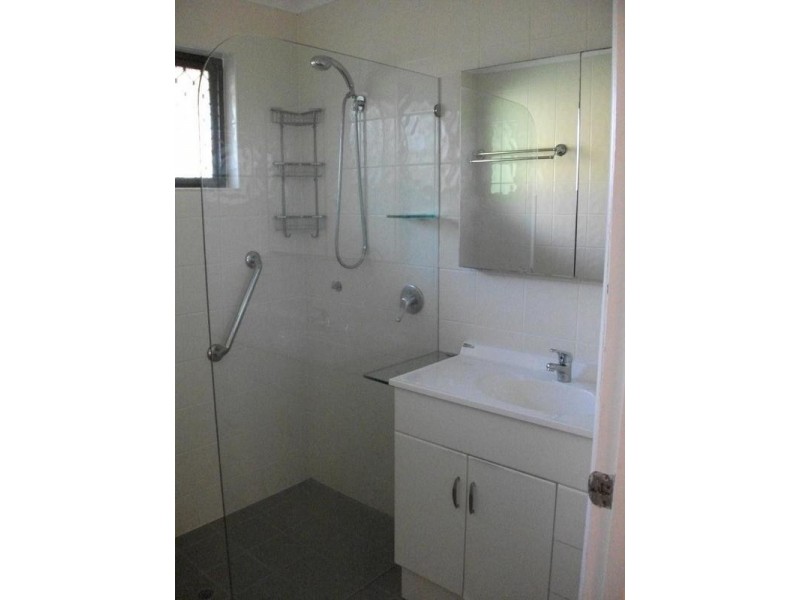 34 Jasmin, Bongaree QLD 4507
