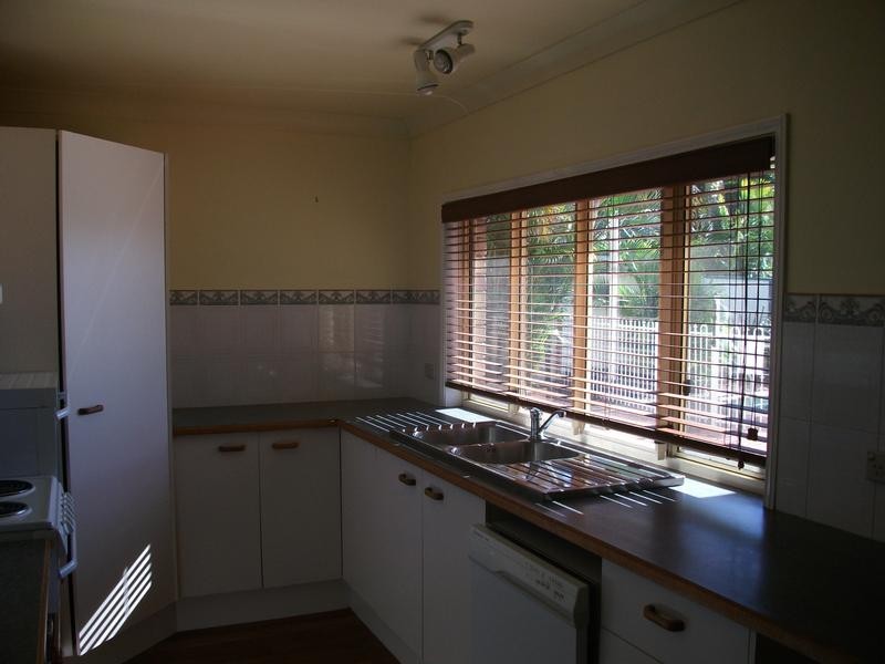 71 Jasmin, Bongaree QLD 4507