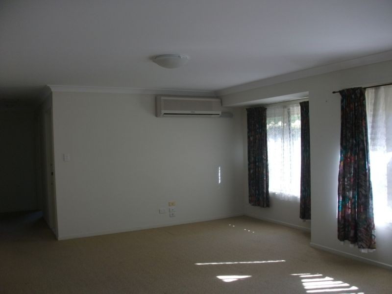 8/ Seabreeze, Sandstone Point QLD 4511