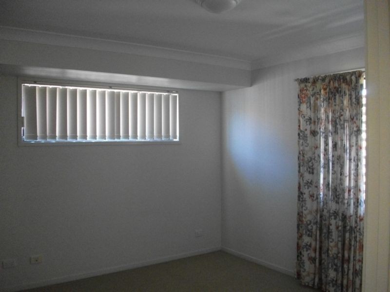 8/ Seabreeze, Sandstone Point QLD 4511