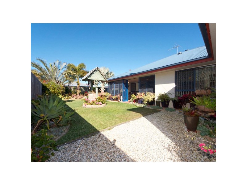 Sandstone Point QLD 4511