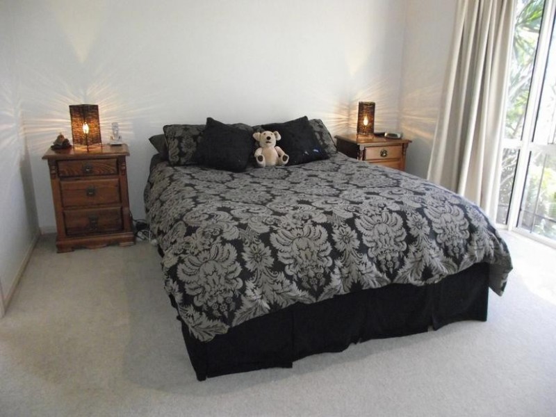 141 Bestman Road, Sandstone Point QLD 4511