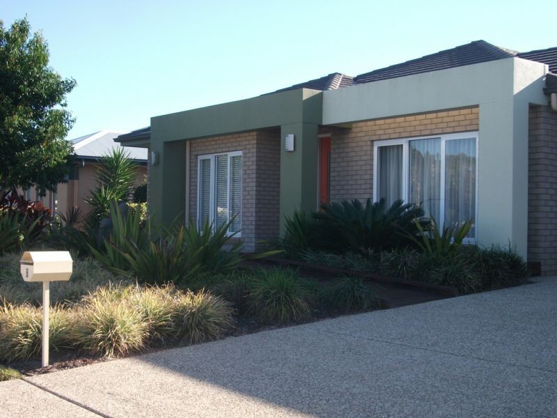 8 Riverstone, Ningi QLD 4511