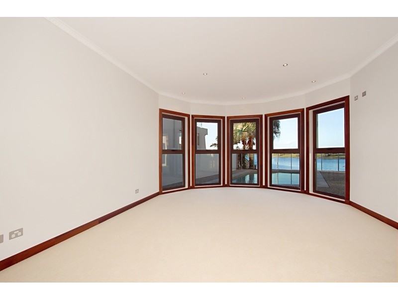 177 Marina Boulevard, Banksia Beach QLD 4507
